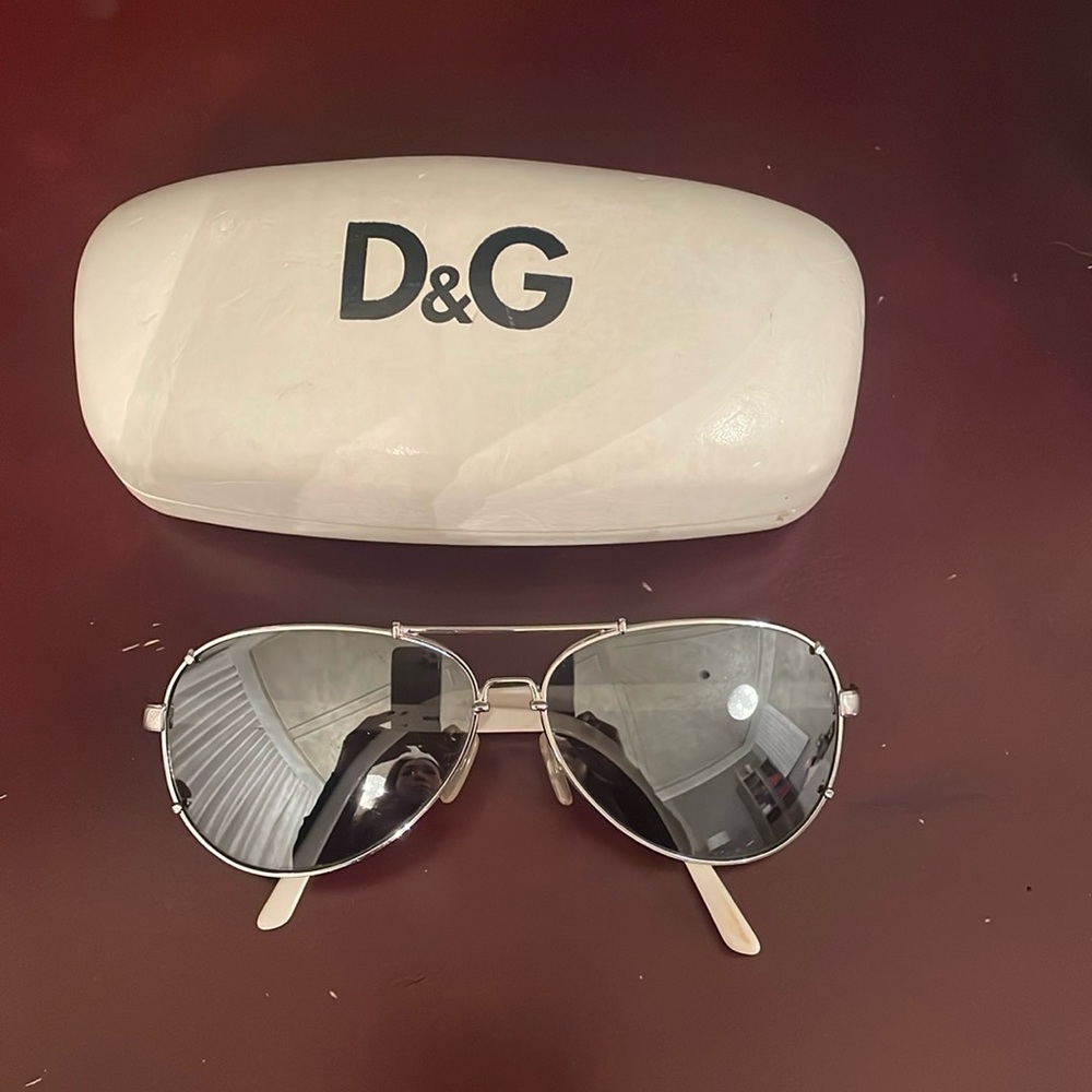White frame D&G sunglasses